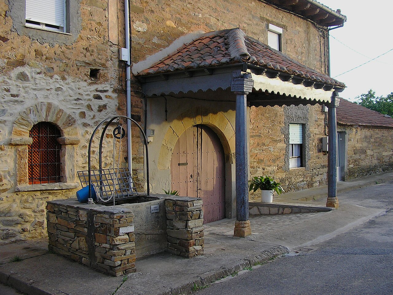 Destriana, León