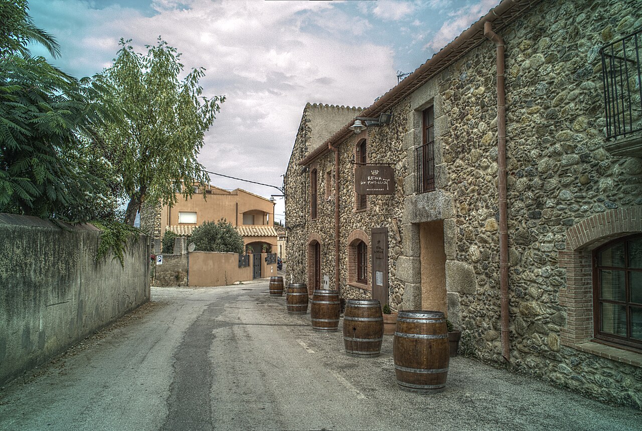 Mollet de Peralada, Girona