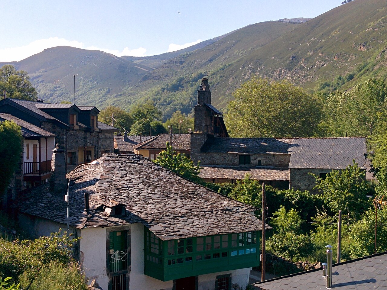 Candín, León